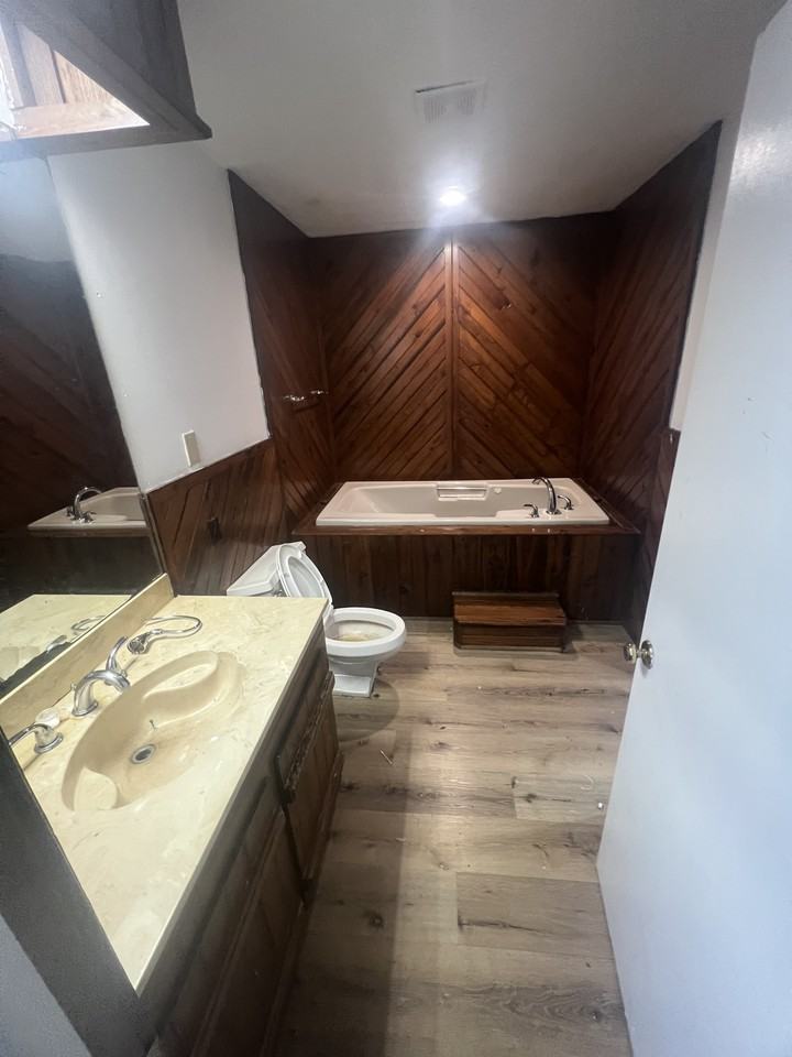 1215 Tara Rd - Photo 7 of 12