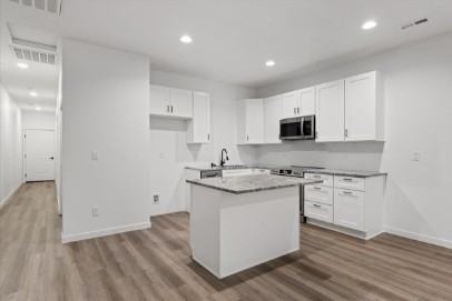 2224 E 4th Ave #1 - Photo 7 of 17