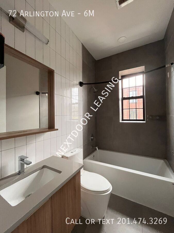 72 Arlington Ave #6M - Photo 3 of 11