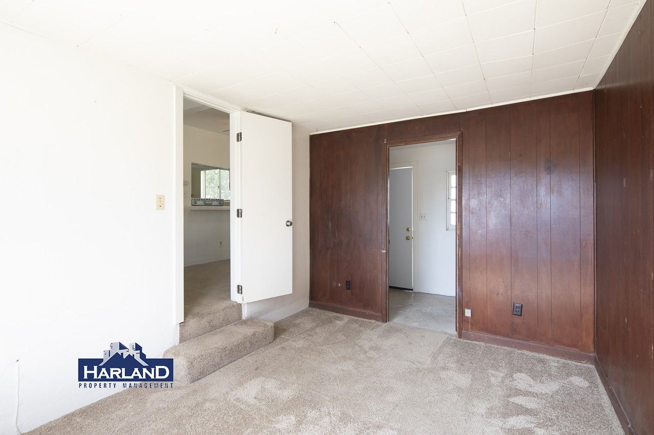 2112 Thomas Ave - Photo 7 of 10