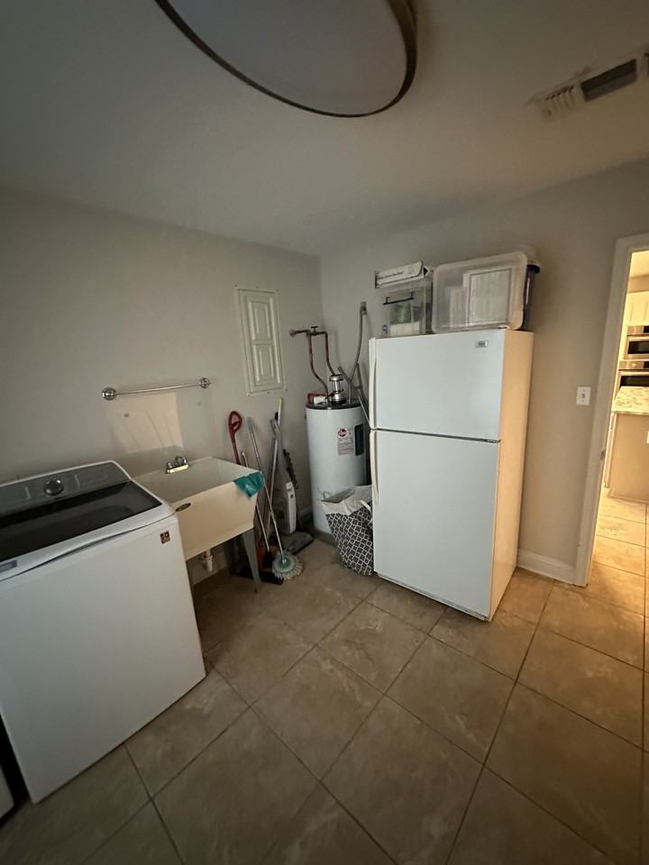 701 Sarazen Dr #NA - Photo 7 of 8