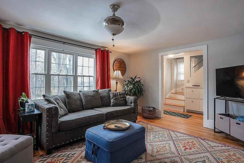 62 Mount Vernon Street - Photo 5 of 12