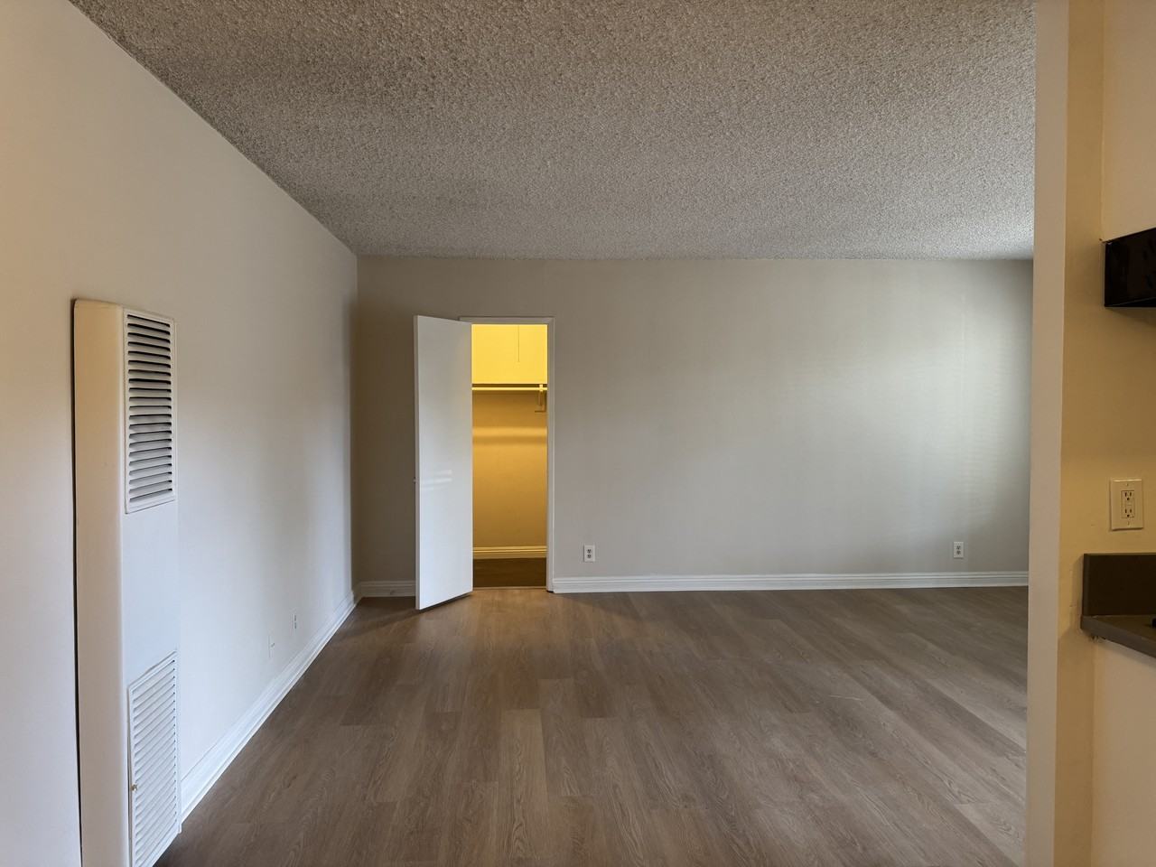 3705 Military Ave #1 - Photo 7 of 15