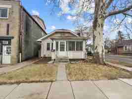 featured image of 3928 Upton Ave #NA