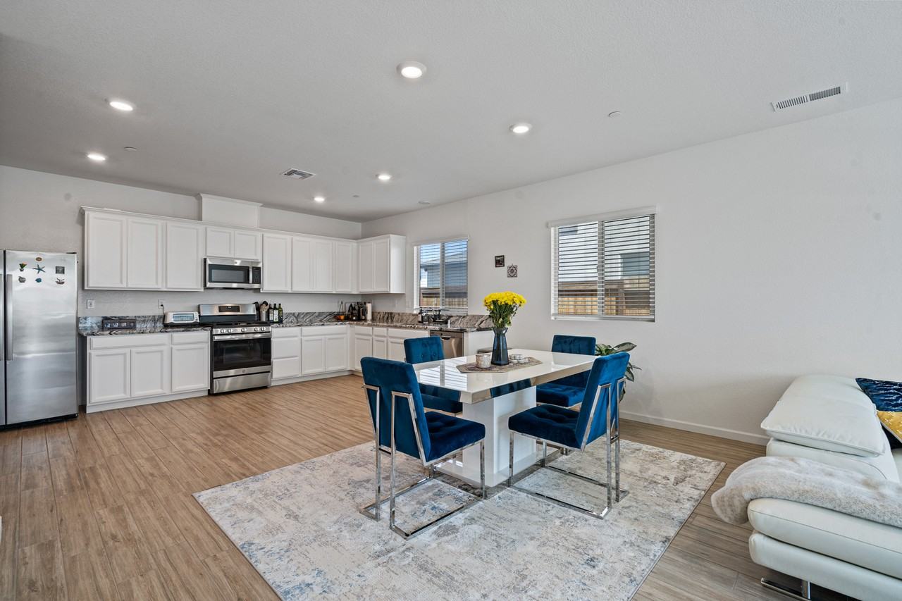 3324 Pruett Dr #NA - Photo 3 of 18