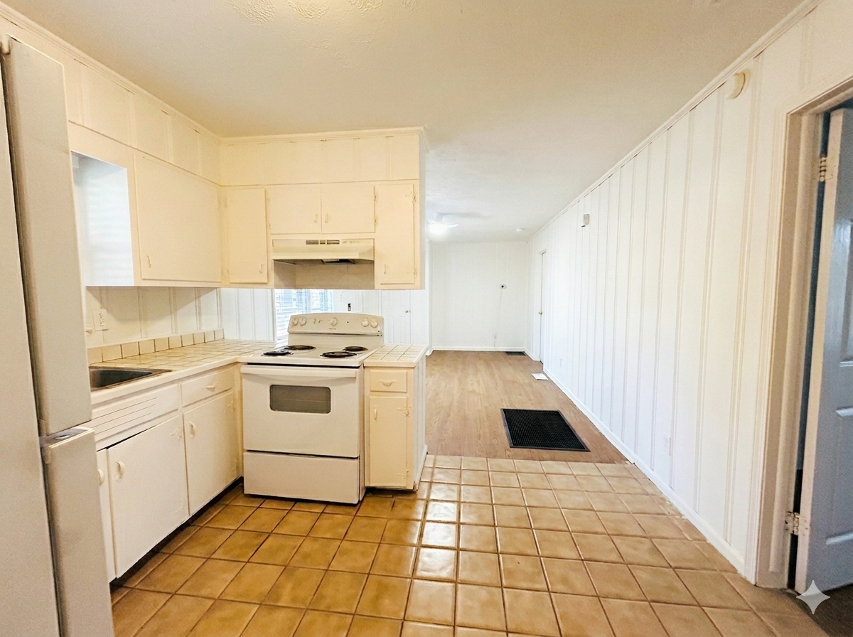 7062 Felton Lane - Photo 3 of 10