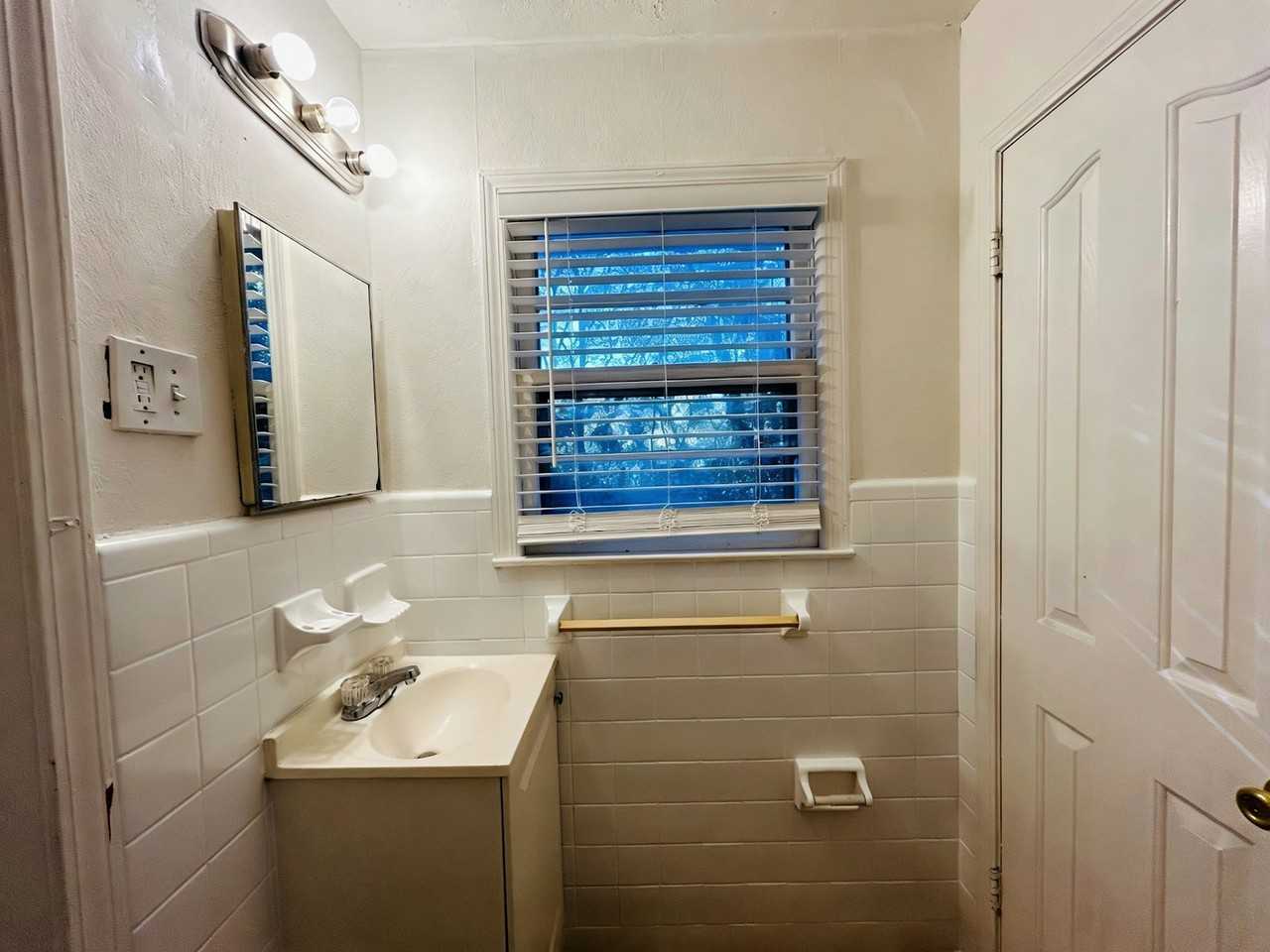 7062 Felton Lane - Photo 5 of 10