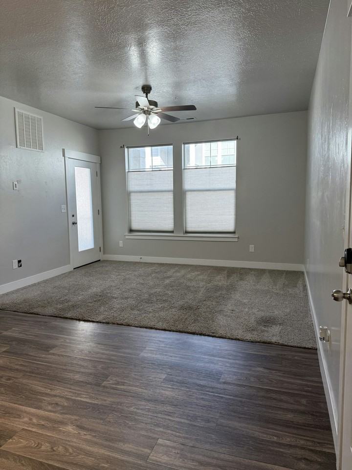 1836 West Terra Vista Lane - Photo 6 of 10