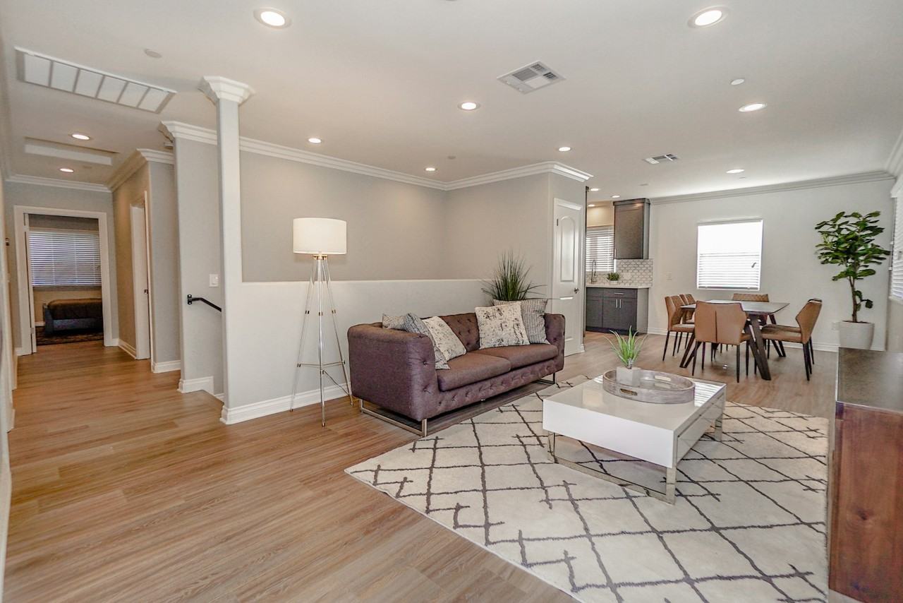 4508 Esmeralda Street, Unit 4508 1/2 - Photo 3 of 50