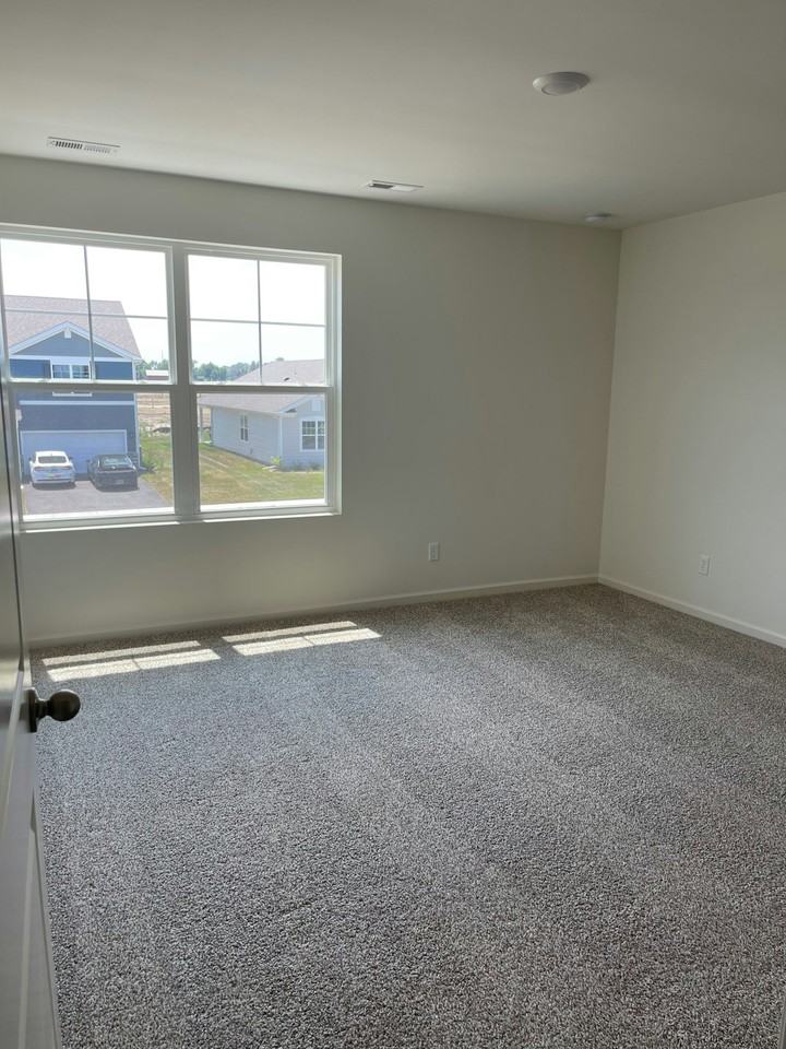 7692 West 105th Place - Photo 4 of 4