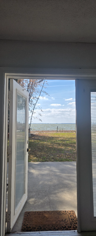 1120 Northshore Dr #2 - Photo 3 of 19