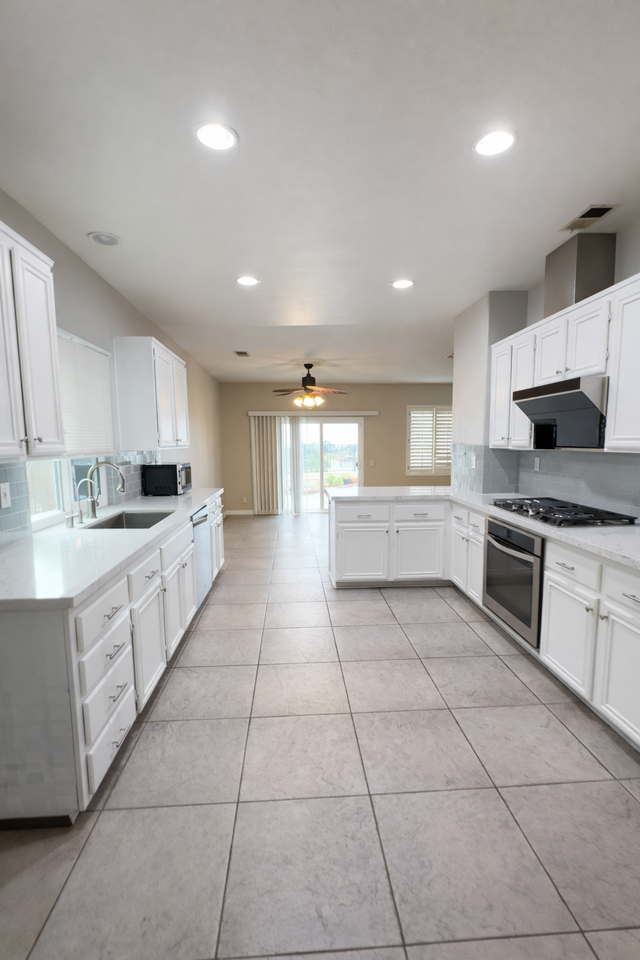 1412 Ewing Dr #1 - Photo 2 of 19