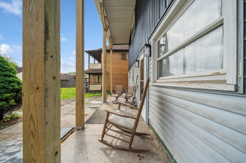 75 Sycamore St #2 - Photo 4 of 19