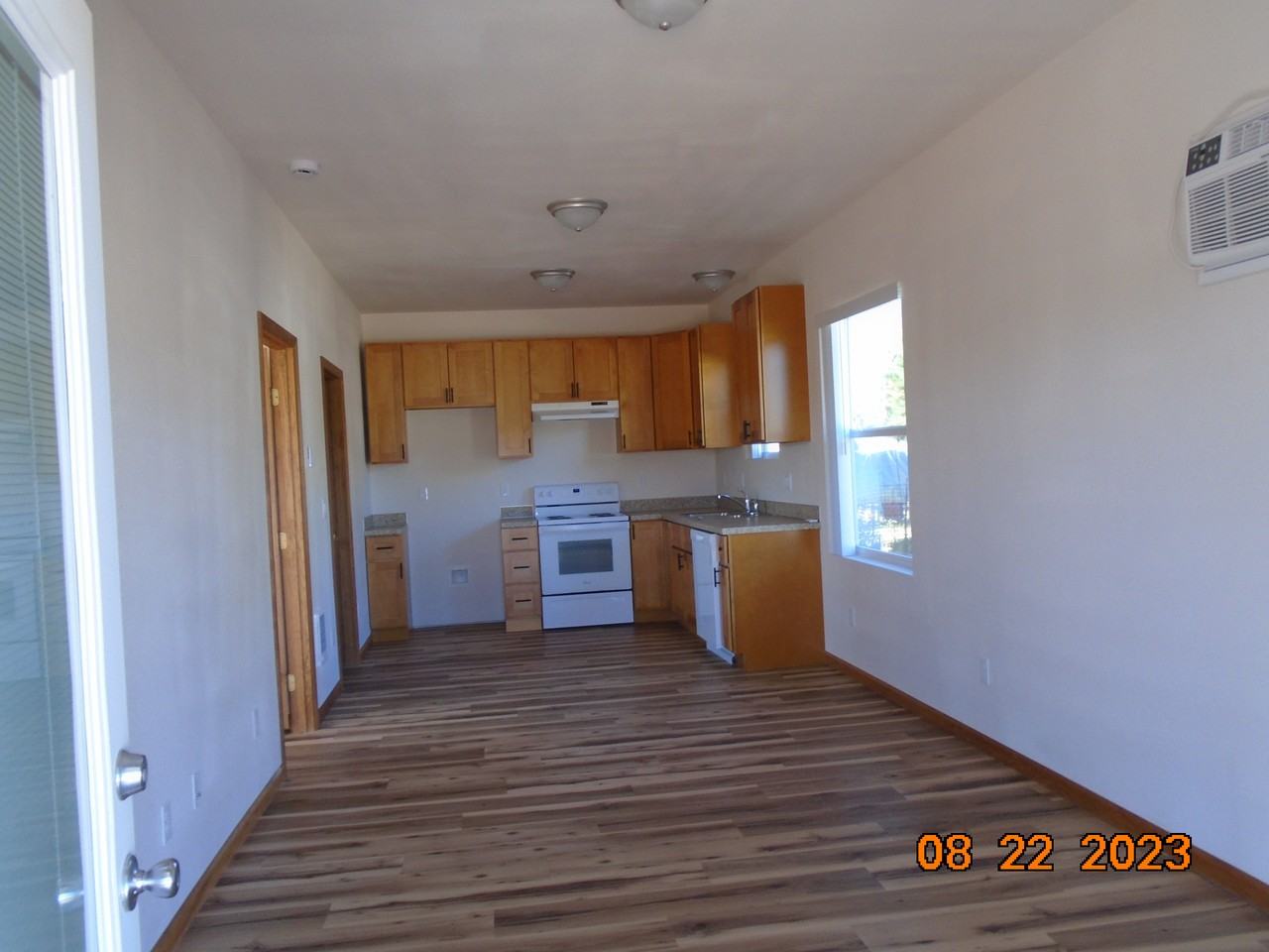 N 4th St #1 - Photo 5 of 39