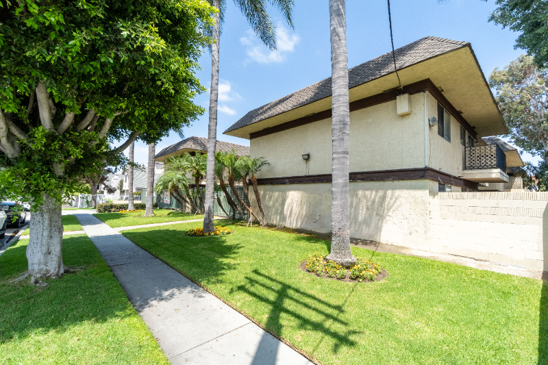 3523 W Savanna St #000 - Photo 2 of 27