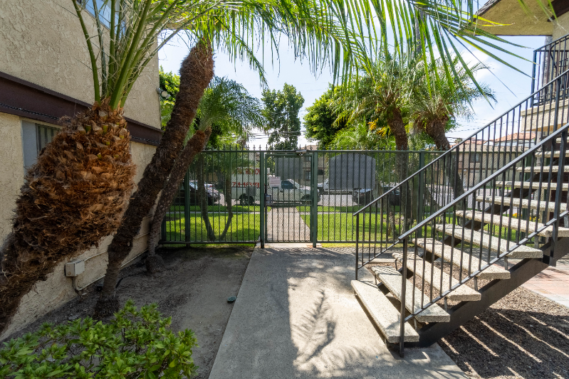 3523 W Savanna St #000 - Photo 5 of 27