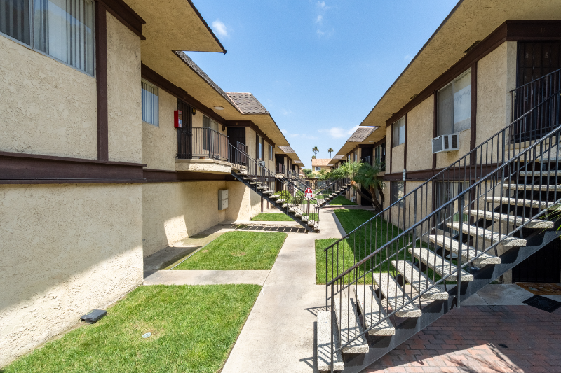 3523 W Savanna St #000 - Photo 7 of 27