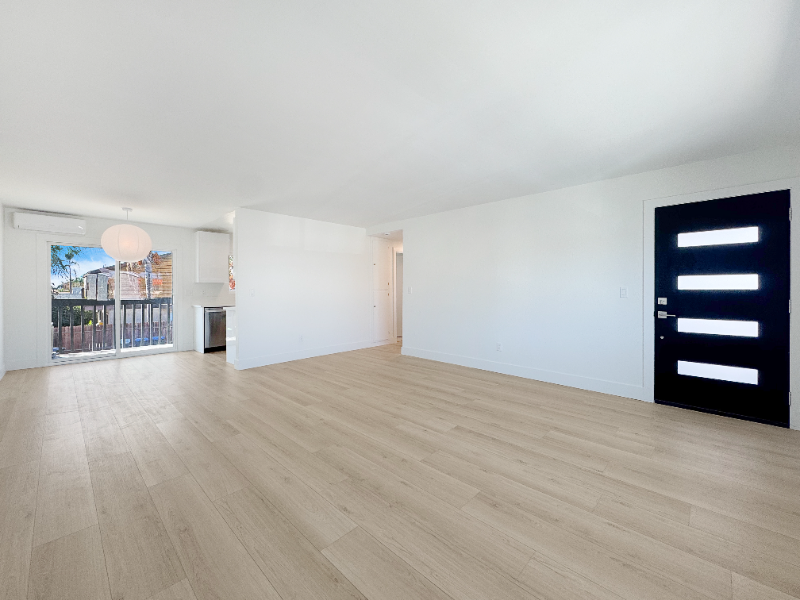 776 W Wilson St #C - Photo 4 of 11