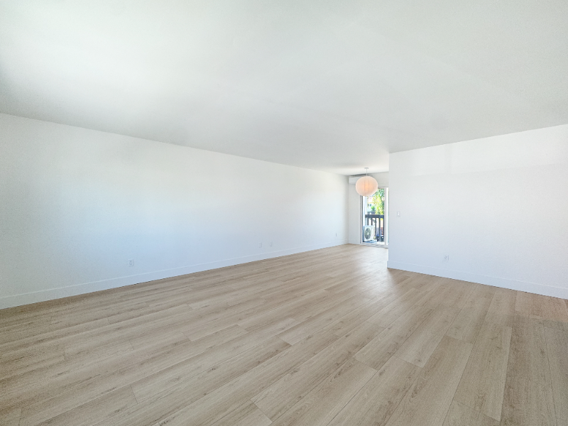 776 W Wilson St #C - Photo 7 of 11