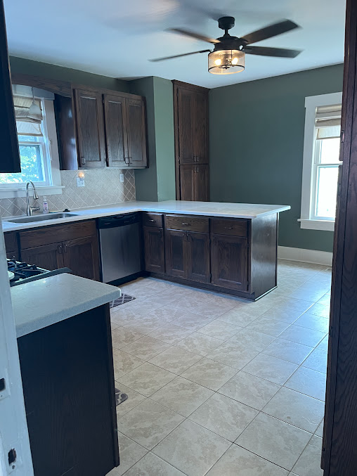 821 3rd St - Photo 3 of 44