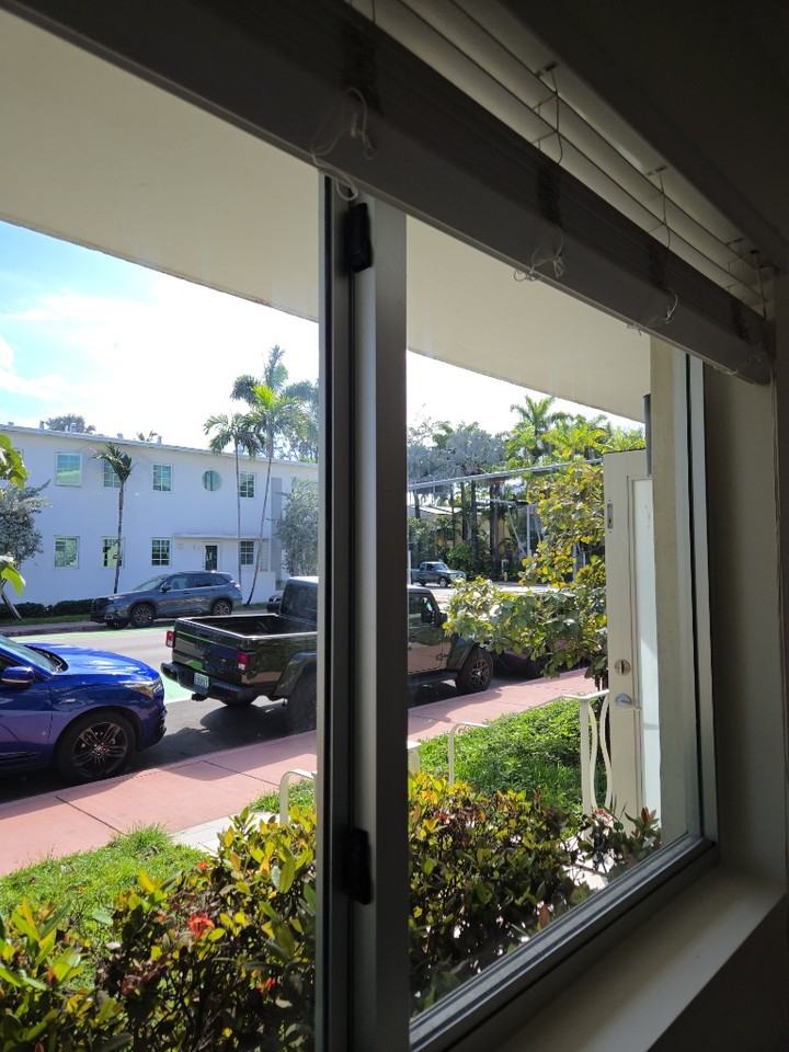 1601 Meridian Ave #1 - Photo 3 of 15