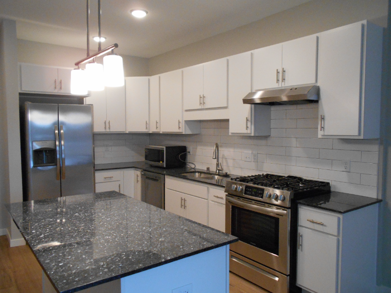 2180 The Heights Of Mendotahwy #212 - Photo 3 of 12