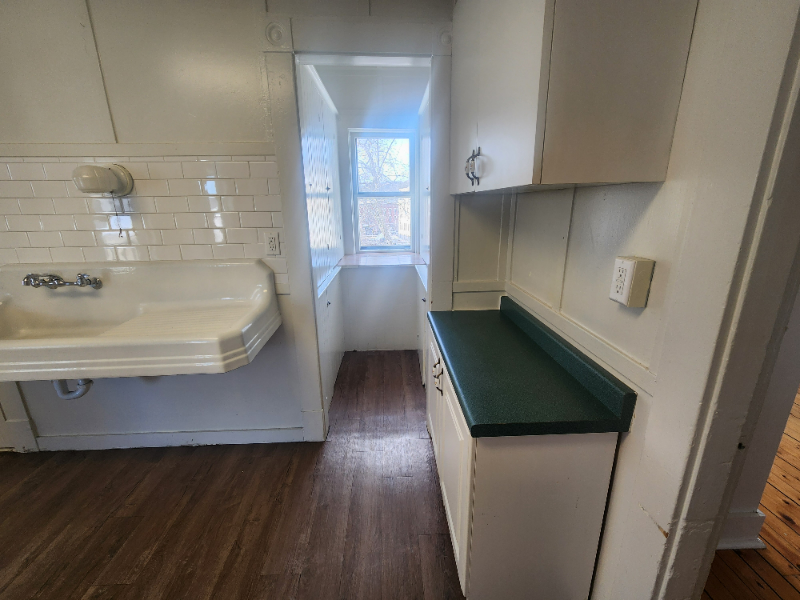 12 Downing St #2 - Photo 2 of 12