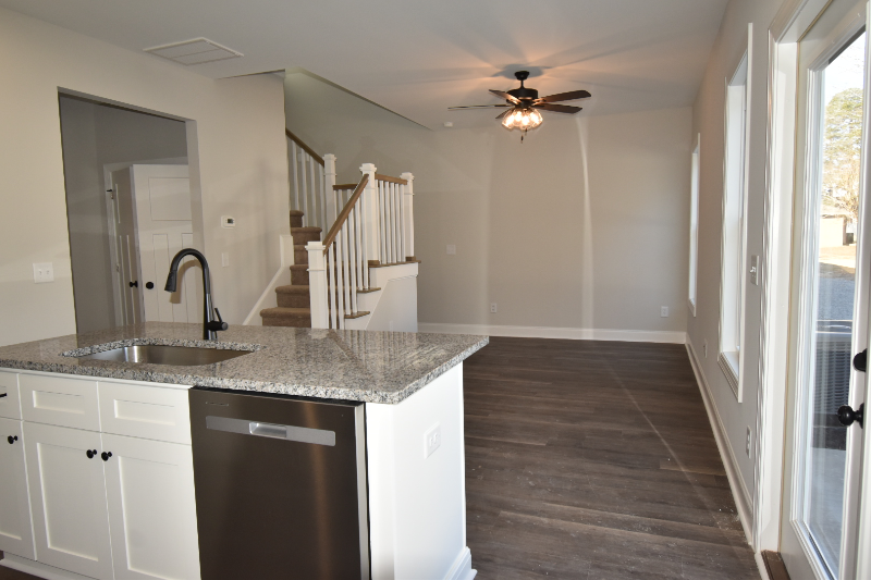 168 W Allen St - Photo 7 of 8