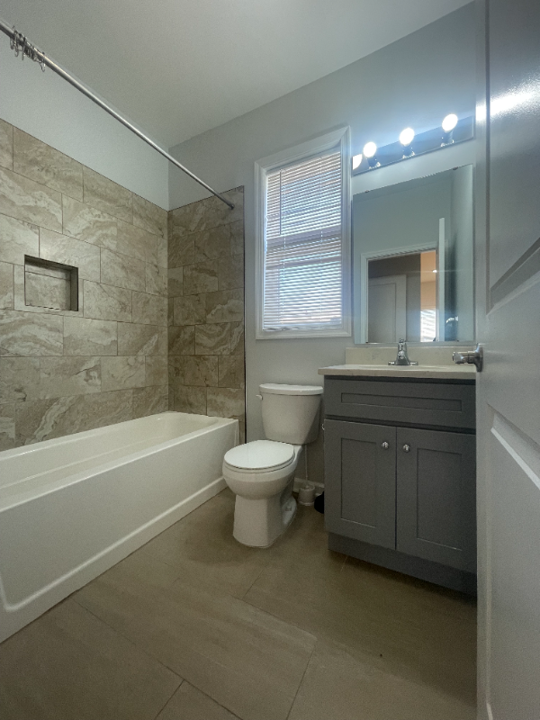 558 Court St #2RIGHT - Photo 6 of 13