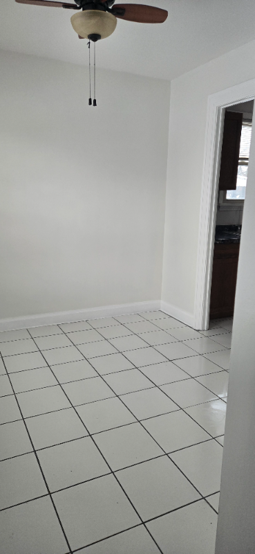 1154 Parkside Ave - Photo 4 of 7