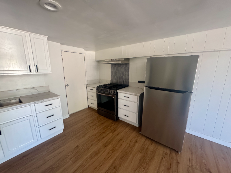 5557 Avenue Juan Bautista - Photo 5 of 8