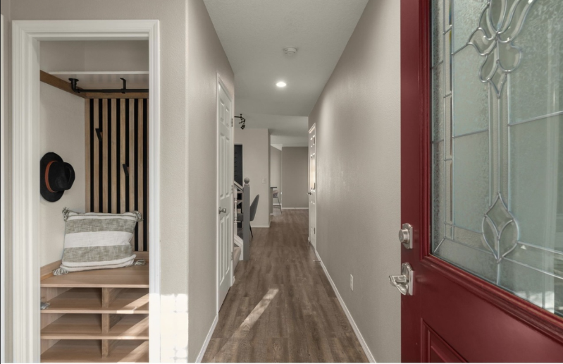 1328 Ne Parkside Dr - Photo 2 of 20