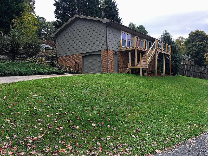 107 Pebblebrook St - Photo 3 of 20