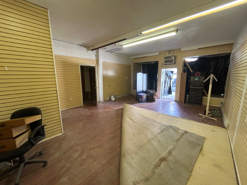 732 Midland Ave - Photo 3 of 4