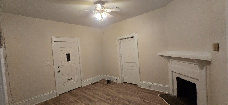 2408 Bedford Ave - Photo 4 of 12