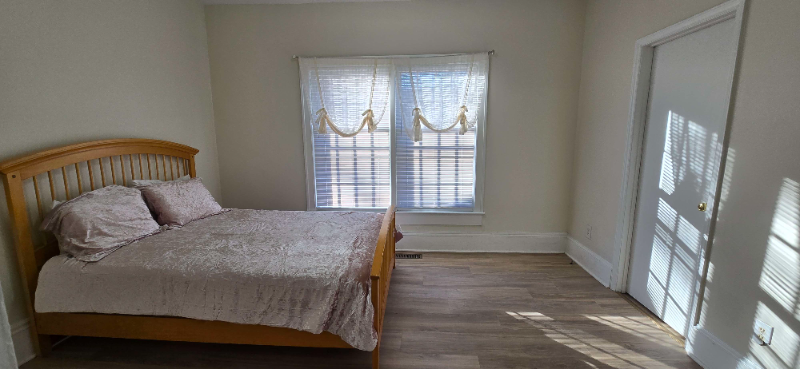 2408 Bedford Ave - Photo 7 of 12