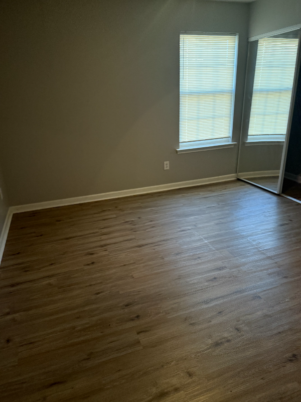 1211 Matt Moore Ct - Photo 3 of 6