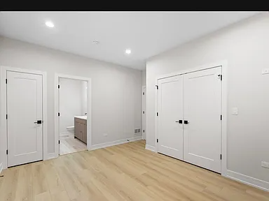 5006 S Prairie Ave #2 - Photo 5 of 9