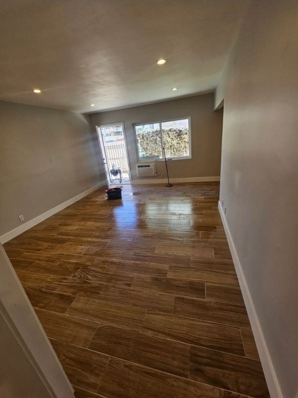 1136 W 120th St - Photo 3 of 5