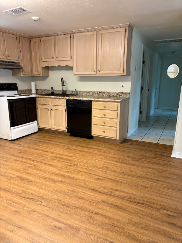 90 Independence Dr - Photo 4 of 19