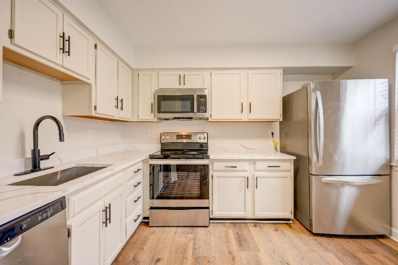 23 Brucester Bridge Ct - Photo 6 of 20