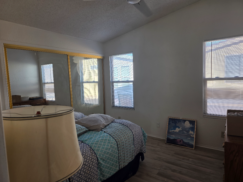 1840E E Torrey Pines Ln - Photo 3 of 4