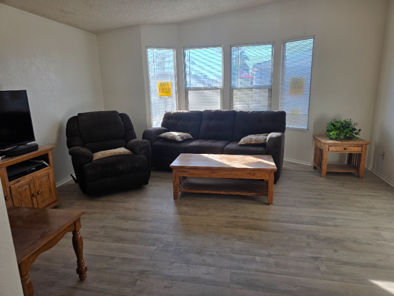 1840E E Torrey Pines Ln - Photo 4 of 4