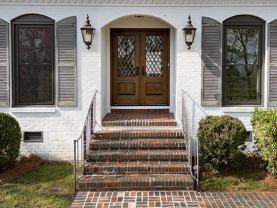 800 E Belmont Ave - Photo 1 of 1