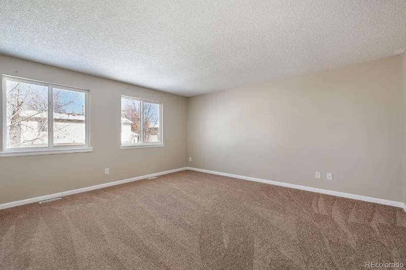 18109 E Asbury Dr - Photo 6 of 15