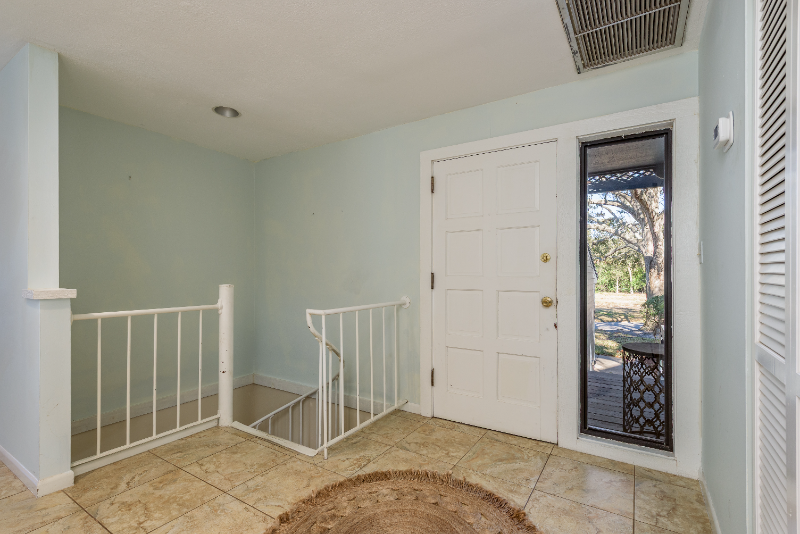 14 Mariner Dr - Photo 2 of 20