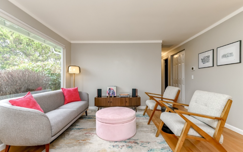 5135 Frances Ave Ne - Photo 4 of 19