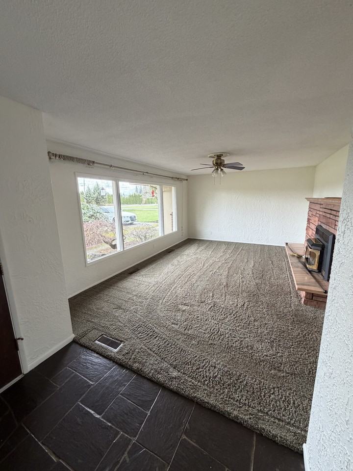 6209 Northwest Dr #1 - Photo 3 of 25