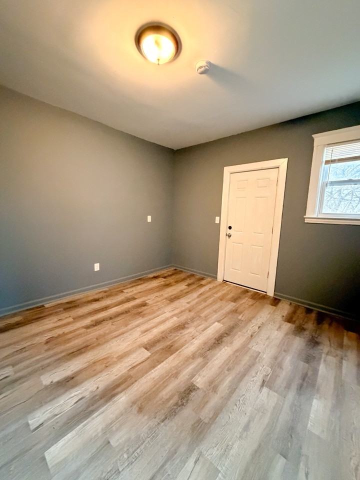 4426 Mcgraw St #1 - Photo 4 of 23