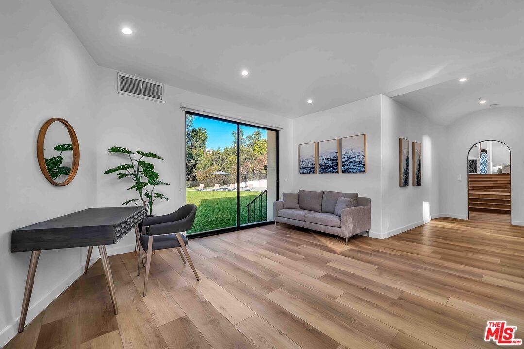 350 Bellino Dr #1 - Photo 6 of 18